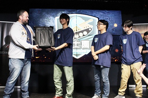 ���������꡼ No.011�Υ���ͥ������ / ��World of Tanks �ûα� ���ե饤��辡��פ��ݡ��ȡ�47��ƻ�ܸ�����ɽ���뾮��6�����ब�辡��ˤƻ�ͺ��褷��