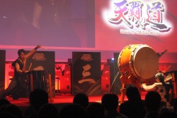 画像ギャラリー No.002のサムネイル画像 / 「戦国大戦」第2回公式大会「天覇への道」レポート。声優陣を交えた新Ver.のお披露目に会場は大興奮