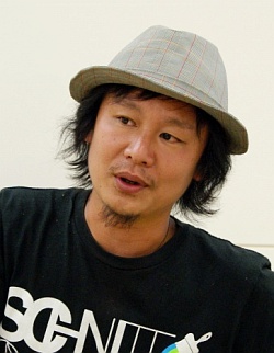 ���������꡼ No.017�Υ���ͥ������ / QTE�䥨�󥫥���ȥХȥ뤬���Ѥ��줿�ۿ��Υޥ���ץ쥤���������μ��Ϥ䤤���ˡ�PSP��LORD of ARCANA�ץץ��ǥ塼������ ������˥��󥿥ӥ塼