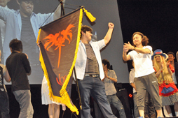 画像ギャラリー No.011のサムネイル画像 / 日本一の栄冠は誰の手に? 「ロード オブ ヴァーミリオンRe:2」の全国大会,「OVER the LORD〜第4章 常闇を祓う覚醒の焔〜」をレポート