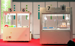 画像ギャラリー No.004のサムネイル画像 / 「第1回みんなのクレーンゲーム選手権」レポート。すぐに役立つ(?)選手達の華麗なテクニックをチェック