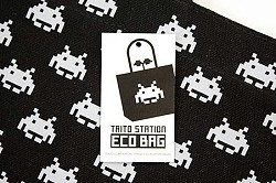 画像ギャラリー No.001のサムネイル画像 / “インベーダー”がモチーフの景品持ち帰り用エコバッグが発売