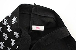 画像ギャラリー No.002のサムネイル画像 / “インベーダー”がモチーフの景品持ち帰り用エコバッグが発売