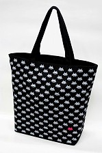 画像ギャラリー No.004のサムネイル画像 / “インベーダー”がモチーフの景品持ち帰り用エコバッグが発売