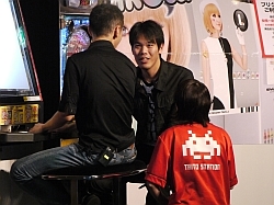 画像ギャラリー No.012のサムネイル画像 / タイトーステーションで傘を貸してくれるって知ってました? 接客No.1店舗を競うタイトー社内コンテスト「第4回 接客★スタァ誕生!!」に潜入してみた