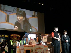 画像ギャラリー No.012のサムネイル画像 / タイトー社内イベント「第5回接客スタァ誕生!! 記念大会」をレポート。さまざまな状況を巧みに切り抜け,見事“接客スタァ”の座を勝ち取ったクルーは?