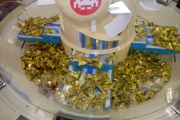 画像ギャラリー No.013のサムネイル画像 / 電子マネーで“ピッ”とアーケードゲームを楽しもう。JR秋葉原駅構内で開催中の「駅ナカゲームセンター」レポート