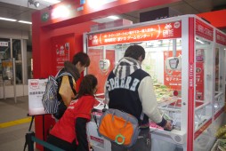 画像ギャラリー No.014のサムネイル画像 / 電子マネーで“ピッ”とアーケードゲームを楽しもう。JR秋葉原駅構内で開催中の「駅ナカゲームセンター」レポート