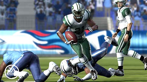NFLのシーズン開幕まであと2か月。EA,アメフトゲーム「マッデン NFL