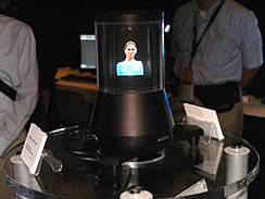 画像集#007のサムネイル/［SIGGRAPH］次世代PSPは360°全方位立体視に対応か。ソニー，SIGGRAPH 2010で「視差数360個＆360°裸眼立体視対応」の小型LEDディスプレイを公開