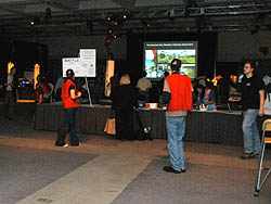 ꡼ No.002Υͥ / SIGGRAPHʲμ嵻Ѥ򲡤ˡΥå饤󥿥饯ƥ֤ΩλޤǡEmerging TechnologiesŸݡȡ1