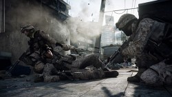 ꡼ No.011 | [E3 2011]Battlefield 3βƤǤȯ䡤Insomniac Gamesοȥʤɤȯɽ줿Electronic ArtsΥץ쥹ե󥹥ݡ
