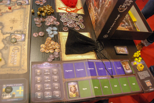 ꡼ No.001 | SPIEL'18ϥܡɥǡCrusader Kingsפλͷ󥿥ӥ塼²˱ɡšƽʤɡPCǤΥå󥹤ϤΤޤޤ