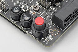 画像ギャラリー No.011のサムネイル画像 / 「Z170A GAMING M9 ACK」を細かくチェック。MSIのゲーマー向けハイエンドZ170マザーボード,その価値は?