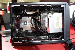 ꡼ No.013Υͥ / COMPUTEXMSINightbladeפܹΥޡǥȥå׻Ծػ