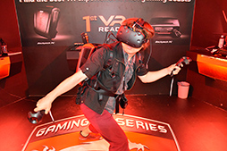 ꡼ No.013 | COMPUTEXMSIΡ館PCפϰճʤۤɴ٤⤫äץǥХˤ륲θǤMSI֡ݡ