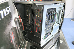 画像ギャラリー No.018のサムネイル画像 / MSIが国内ゲーマー向けデスクトップPC市場へ参入。第1弾としてGTX 1060 6GB搭載の小型PC「Trident 3」を4月に発売