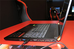 画像ギャラリー No.004のサムネイル画像 / RTX 2080 Max-Q搭載で薄さ18.95mm,重量2.25kgのゲーマー向けノートPCをMSIが発表。「GS75 Stealth」