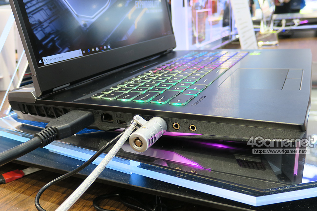 画像集 010 デスクトップpc向けcore I9搭載のmsi製モンスターマシン Gt76 Titan