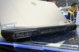 画像ギャラリー No.009のサムネイル画像 / デスクトップPC向けCore i9搭載のMSI製モンスターマシン「GT76 Titan」をチェック