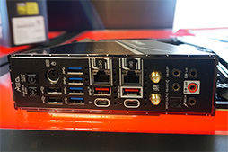 画像ギャラリー No.015のサムネイル画像 / MSI,Comet Lake-S対応のZ490搭載マザーボードを披露。電源回路の強化や2.5Gbps以上の有線LAN搭載が見どころだ