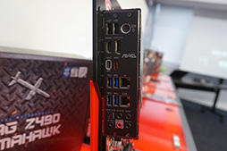 画像ギャラリー No.021のサムネイル画像 / MSI,Comet Lake-S対応のZ490搭載マザーボードを披露。電源回路の強化や2.5Gbps以上の有線LAN搭載が見どころだ