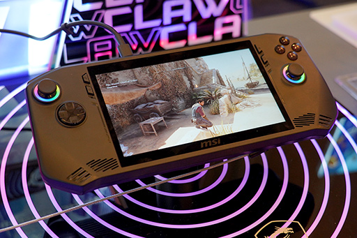 画像ギャラリー No.002のサムネイル画像 / 世界初のCore Ultra搭載携帯型ゲームPC「MSI Claw A1M」をチェック。性能だけでなくゲームパッドや放熱にも見どころあり!