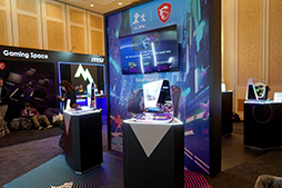 画像ギャラリー No.003のサムネイル画像 / 世界初のCore Ultra搭載携帯型ゲームPC「MSI Claw A1M」をチェック。性能だけでなくゲームパッドや放熱にも見どころあり!