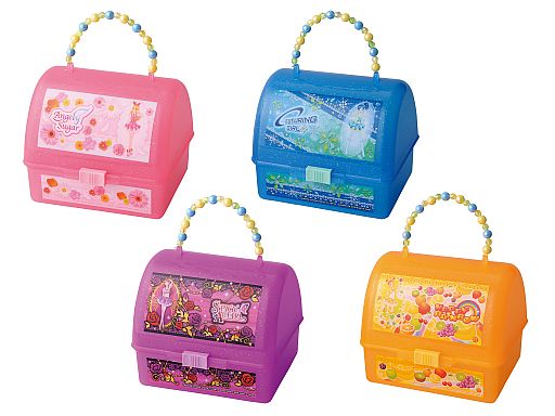 未開封品 アイカツ！カード付きミニ缶バッグ 全3種セット アイカツ！」のデータカード付きバッグなどが，7月下旬以降AM施設に登場