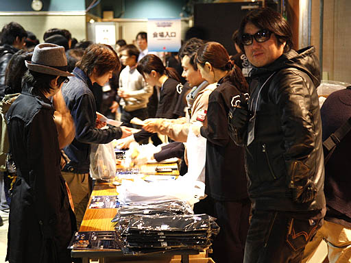 ���������꡼ No.002�Υ���ͥ������ / ¿���Υɥ�ޤ����ޤ줿��BLAZBLUE�ץ��꡼���˾����κ�ŵ������BLAZBLUE REVOLUTION�פ����ͤ��ݡ���