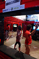 画像集#002のサムネイル/［TGS 2010］「Kinect（キネクト）」の登場でダンスゲームは究極進化！　KONAMI「DanceEvolution」プレイレポート