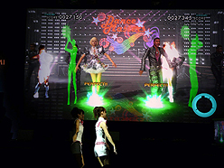 画像集#007のサムネイル/［TGS 2010］「Kinect（キネクト）」の登場でダンスゲームは究極進化！　KONAMI「DanceEvolution」プレイレポート