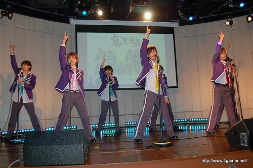 画像ギャラリー No.012のサムネイル画像 / 「逆転検事2」には狩魔 冥や新キャラの一柳万才が登場。応援団の腐男塾も駆けつけた,「逆転検事2」完成披露発表会のレポートを掲載