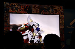 画像集#009のサムネイル/発売間近の「ガンダム無双3」店頭体験会にて，プロデューサーがトークとデモプレイを披露。「アニメでもリアル調の追及でもなく，ゲームだからできるガンダムの表現」