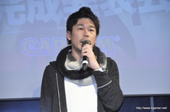 画像ギャラリー No.002のサムネイル画像 / 発売まであと1週間となった「DmC Devil May Cry」。DmCスタイリッシュ応援隊のスピードワゴンもゲスト出演した完成披露発表会をレポート