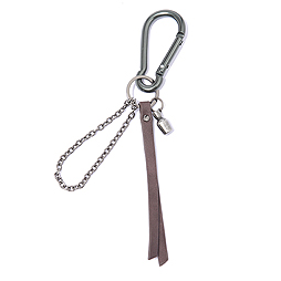 画像ギャラリー No.015のサムネイル画像 / 「DARK SOULS」の世界を表現した腕時計と,「アストラの上級騎士」をイメージしたバッグが登場。予約受付は本日スタート