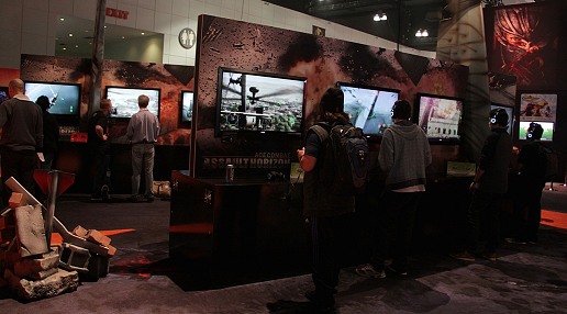 ���������꡼ No.009�Υ���ͥ������ / ��E3 2011��Ũ�����ظ��꤬Ǯ��������������󥸥�����ȤǷ��Ѥ�����Ʈ���ACE COMBAT ASSAULT HORIZON�ץץ쥤��ݡ���