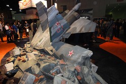 ���������꡼ No.043�Υ���ͥ������ / ��ACE COMBAT ASSAULT HORIZON�ס�E3�Ǥ�̤�����κǿ������꡼�󥷥�åȤ�Ǻܡ������Υץ쥤�ե�����ϰ���Ū���������ߤˤ�ä����߽Ф����