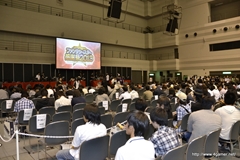 画像集#002のサムネイル/「ファンタシースター感謝祭2013」名古屋大会をレポート。ゼッシュレイダVS.トランゼクシアの「怪獣大決戦」や開発陣によるQ＆Aコーナーなどで会場は大盛り上がり