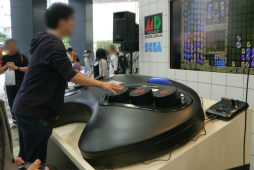 画像ギャラリー No.003のサムネイル画像 / セガフェス会場から公開生放送「PSO2 STATION!」レポート。通常クラスに新たなスキルが追加,そしてペルソナシリーズとのコラボが発表