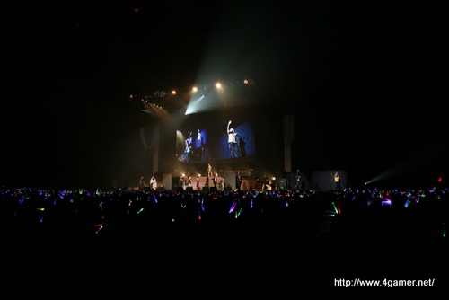 画像ギャラリー No.001のサムネイル画像 / 「遙か」シリーズのキャスト達と共に過ごせた新年の宴。「ネオロマンス♥フェスタ 遙か祭2011 初春時代絵巻」の模様をレポート