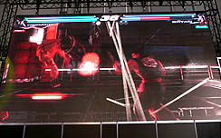 画像集#007のサムネイル/[AOU2011]3D格闘ゲームの頂点を目指す「鉄拳TAG TOURNAMENT2」，“タッグコンボ”の全容が明らかになった，ステージイベントレポート