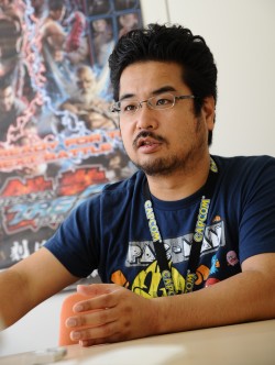 画像ギャラリー No.035のサムネイル画像 / 鉄拳が目指すアクションゲームの究極とは――本日稼働開始の「鉄拳TAG TOURNAMENT2」。新宿平八こと原田Pが語る格闘ゲーム,その哲学