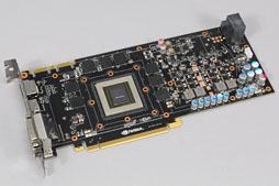 画像集#028のサムネイル/「GeForce GTX 680」レビュー（前編）。低消費電力で「扱いやすい史上最速GPU」に