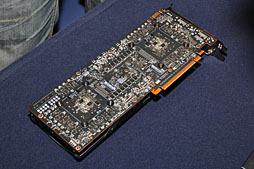 画像集#024のサムネイル/【速報】NVIDIA，「GeForce GTX 690」発表。2基のGPUを1枚のカードに搭載したウルトラハイエンドモデル