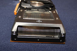 画像集#025のサムネイル/【速報】NVIDIA，「GeForce GTX 690」発表。2基のGPUを1枚のカードに搭載したウルトラハイエンドモデル