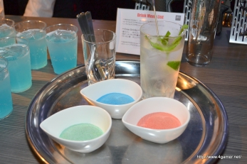 画像ギャラリー No.016のサムネイル画像 / 「バイオハザード」15周年記念企画がシューティングバー エアーで5月20日にスタート。「かゆ……うま……」な料理が食べられる!?