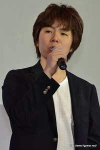 画像ギャラリー No.018のサムネイル画像 / レベッカのスペシャルコスチュームは白いメイド服? 「バイオハザード ザ・マーセナリーズ 3D」発売記念イベントで,“サムライエッジ”やファントムのアパレル商品復刻も発表