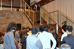 画像ギャラリー No.029のサムネイル画像 / レベッカのスペシャルコスチュームは白いメイド服? 「バイオハザード ザ・マーセナリーズ 3D」発売記念イベントで,“サムライエッジ”やファントムのアパレル商品復刻も発表