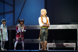 画像ギャラリー No.013のサムネイル画像 / 舞台「テイルズ オブ ザ ステージ -ローレライの力を継ぐ者-EMOTIONAL ACT」のゲネプロレポート。「ジ アビス」のもう1つの物語が描かれる